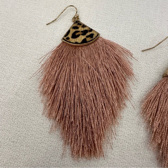 Dangle Earrings Fringe Animal Print Pink - Picture 3 of 7